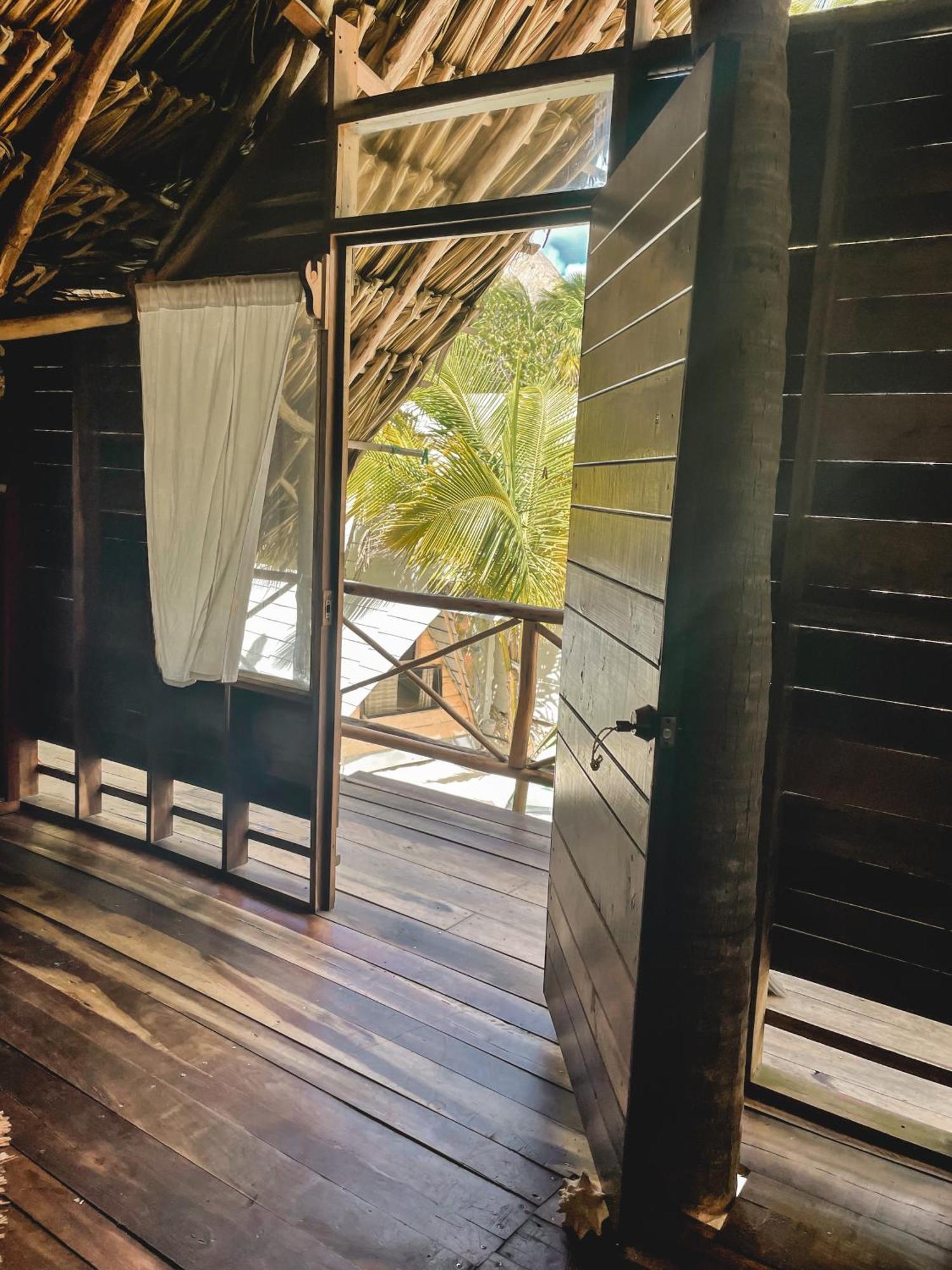 Chavez Eco Beach Camping And Cabanas Tulum Rom bilde